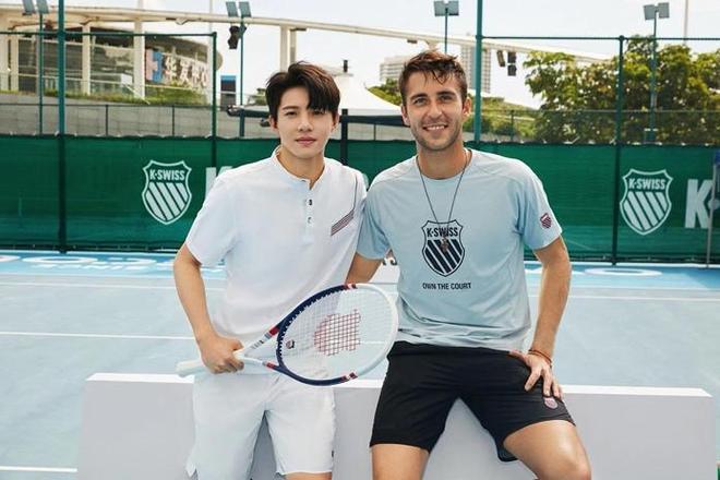 这一令人惊 这一令人惊