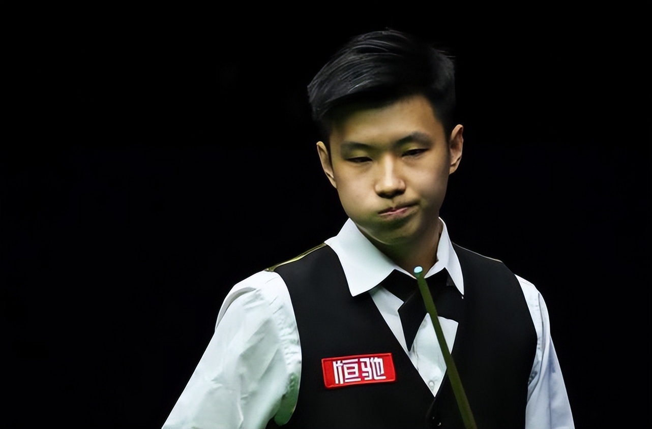 迅速拉开 迅速拉开